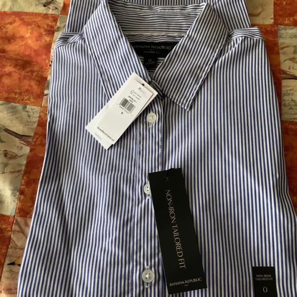 3 button up dress shirts - Picture 4 of 5